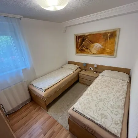 Ruhige Geraeumige Wohnung Pforzheim Exterior photo
